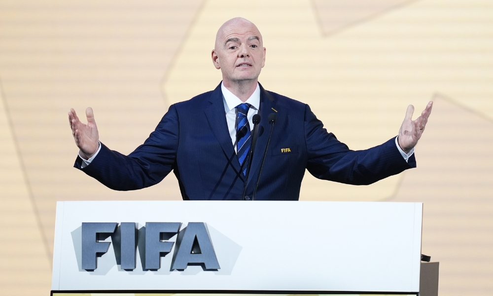 懂球帝一周五佳球：姆总任意球开荒，AZP爆裂斩PK莱万杂耍技.